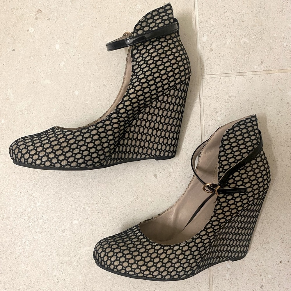 Seychelles Dynamite Fishnet Wedge Pump